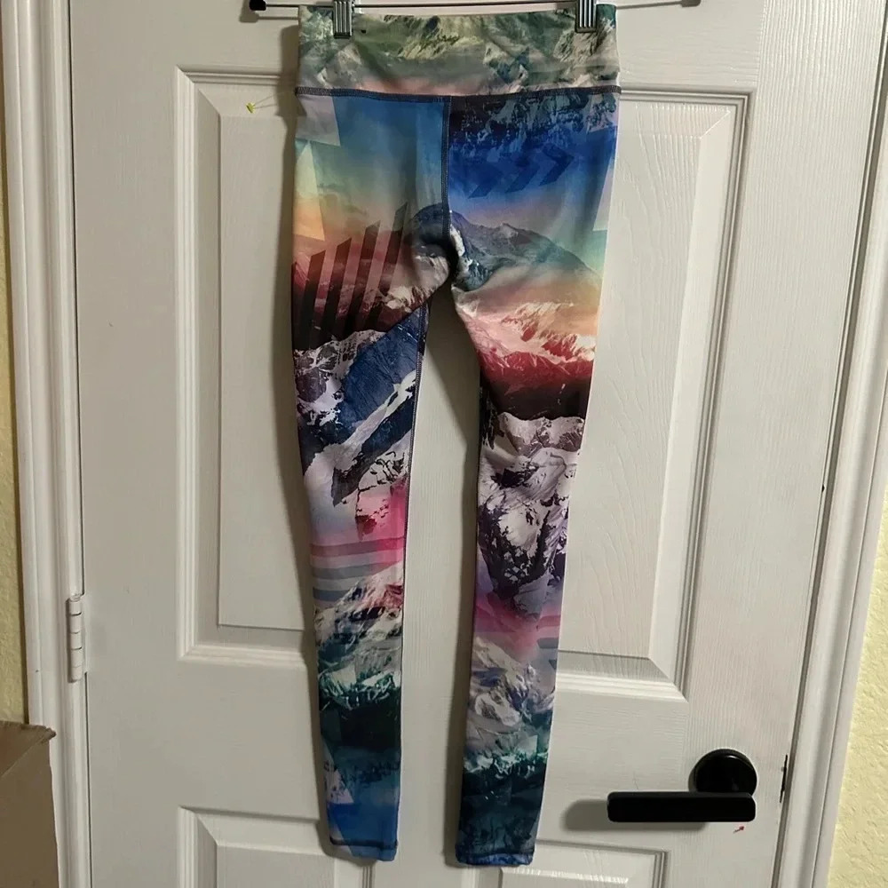 Aeropostale Live Love Dream Leggings with Mountains XS - Picture 4 of 5
